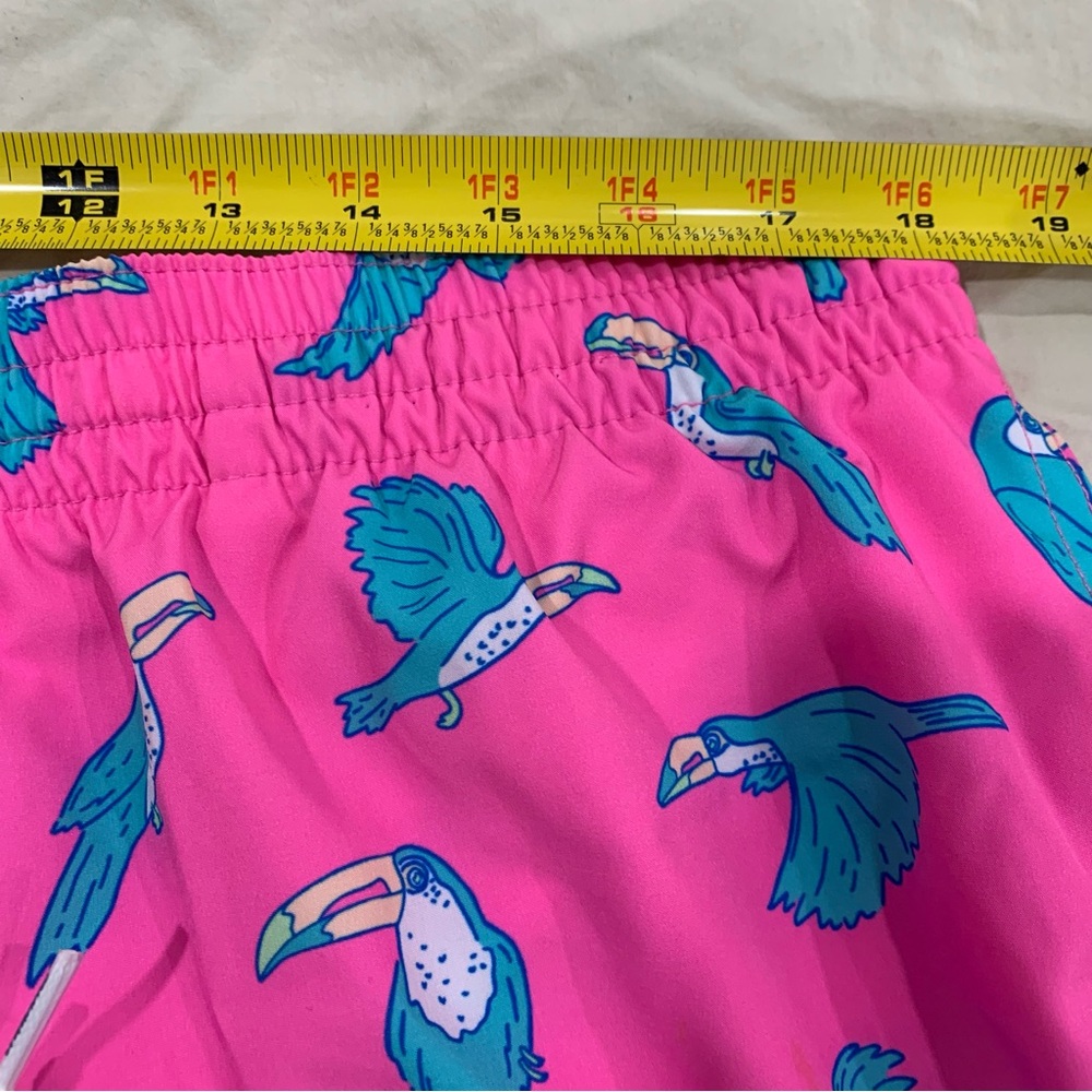 Chubbies "The Toucan Do Its" classic swim trunks pink size XXL Vacay Beach - Picture 4 of 6